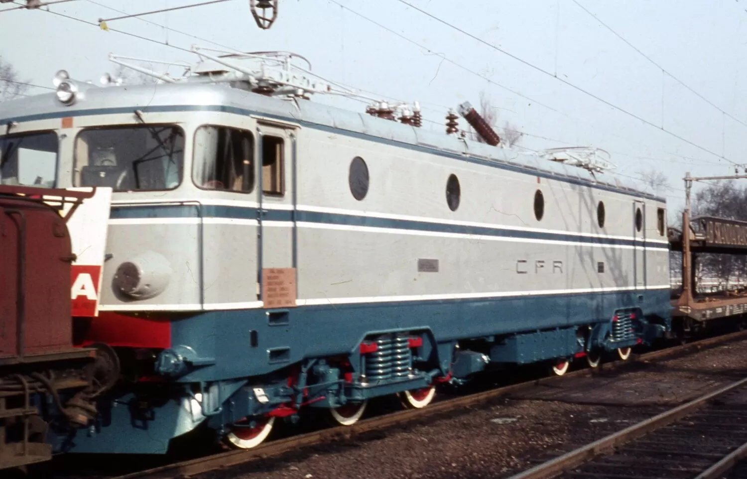 CFR 060-EA-009 electric locomotive