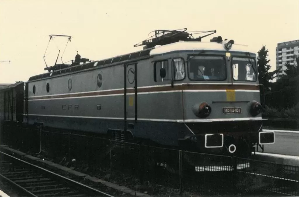 060-EA-001