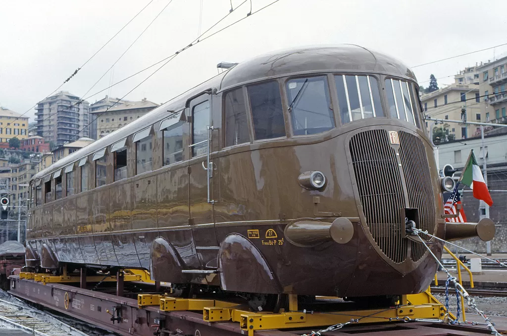 FS ALn 56 1903 in Genova Brignole