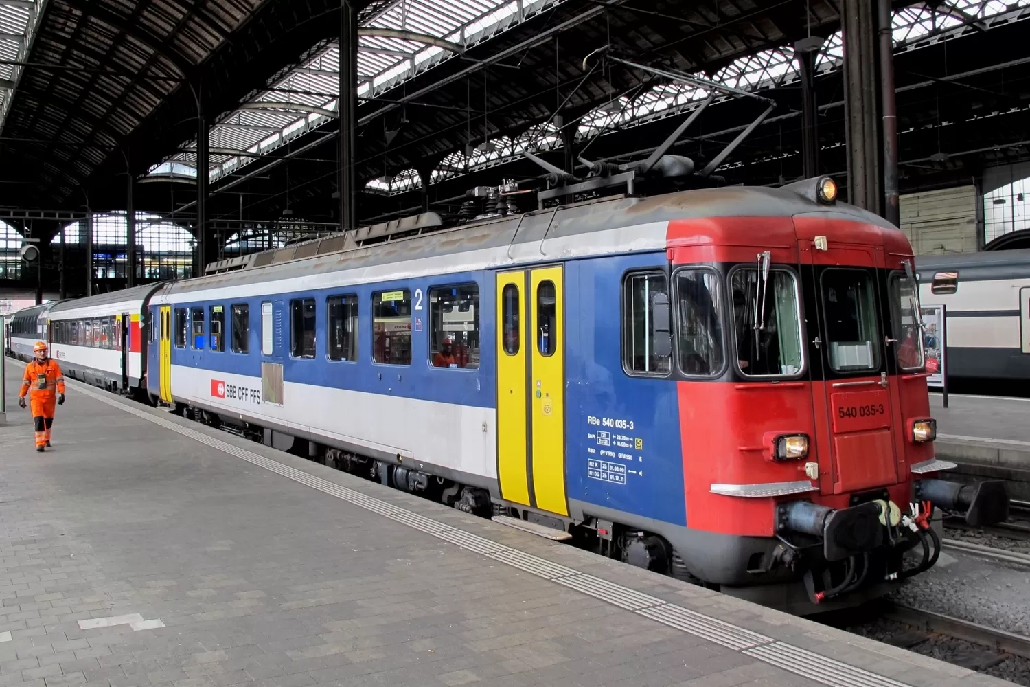 RBe 540 035-3 in front of IR Basel - Zürich