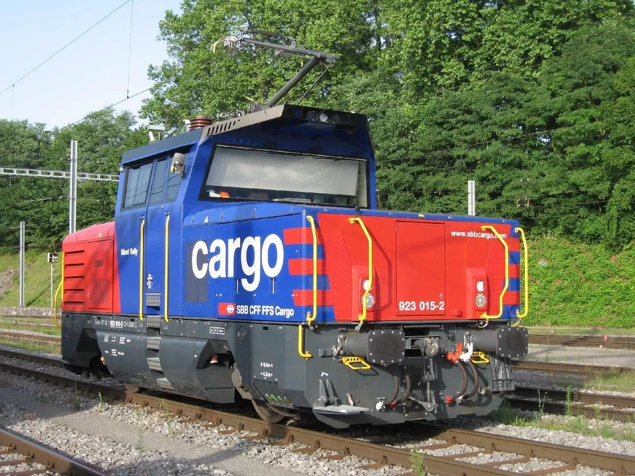 Eem 923 015-2 in Payerne