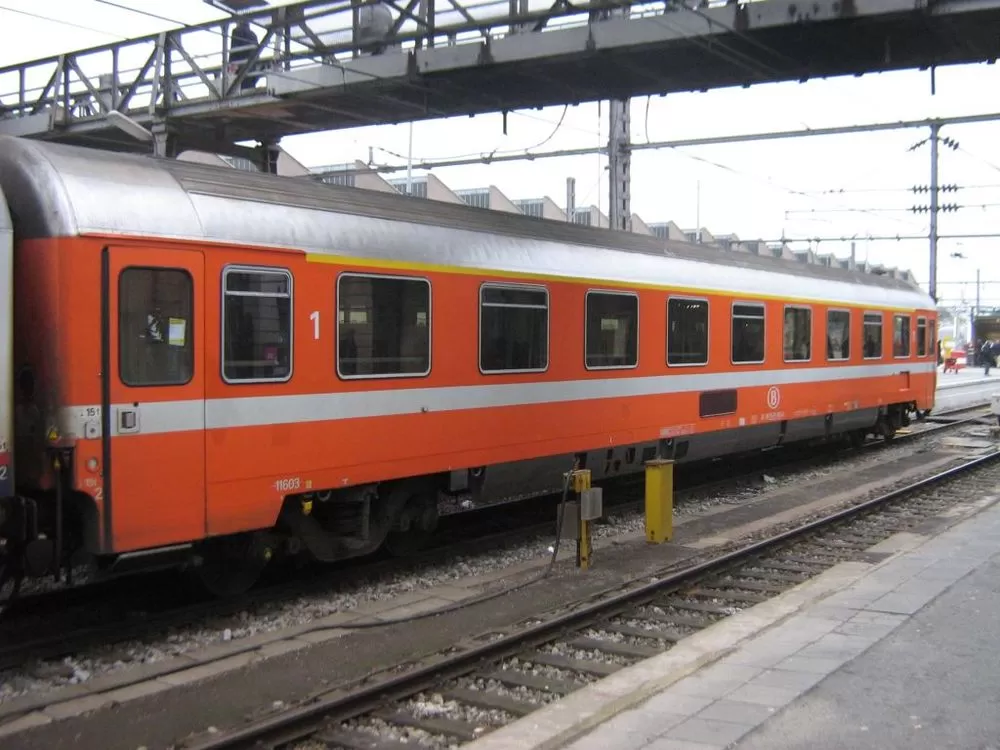 Am 19-90.6