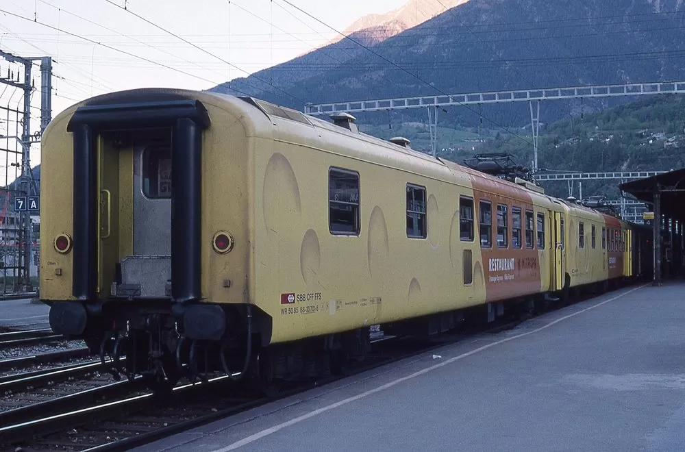 WR 88-33 700-702