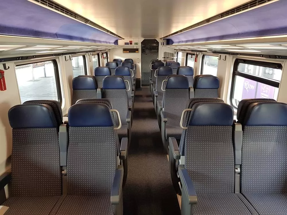 SBB CFF FFS - IC2020 2nd class double deck coach