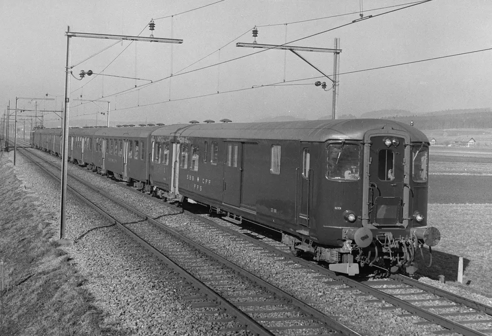 BDt 82-33 900