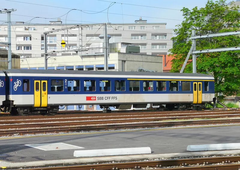 AB 30-35 240 - 263