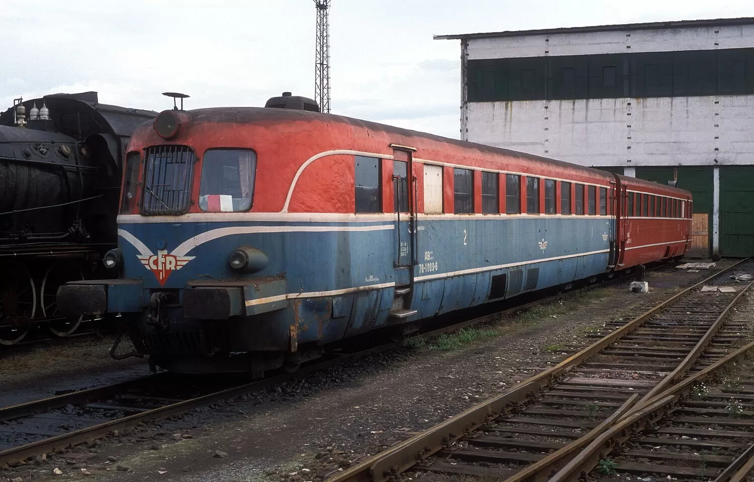 Unit 78-1009-6 coupled with unit 78-1031-0