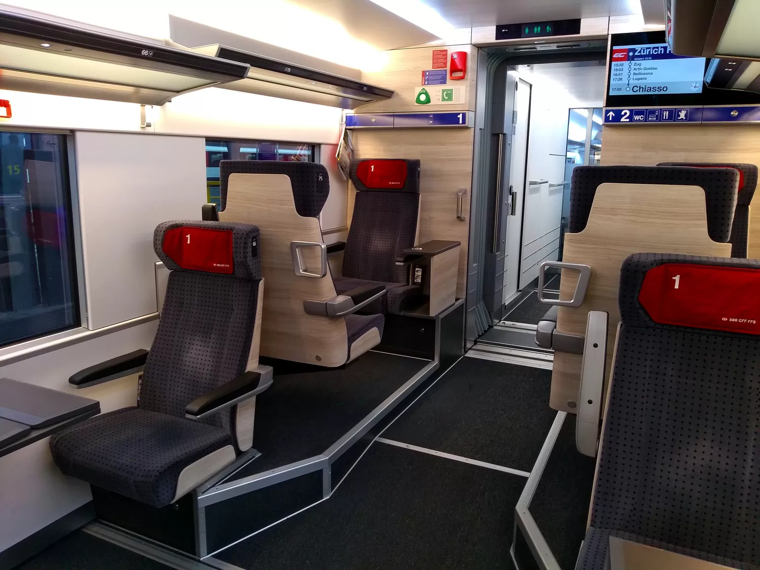Giruno RABe 501: 1st class area