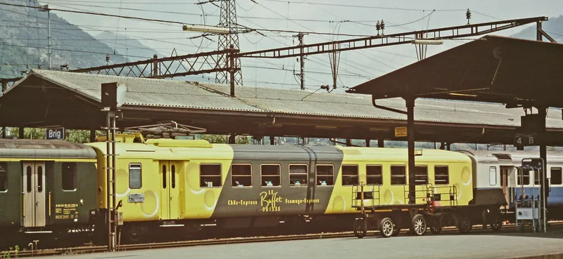 A 18-33 200 - 319