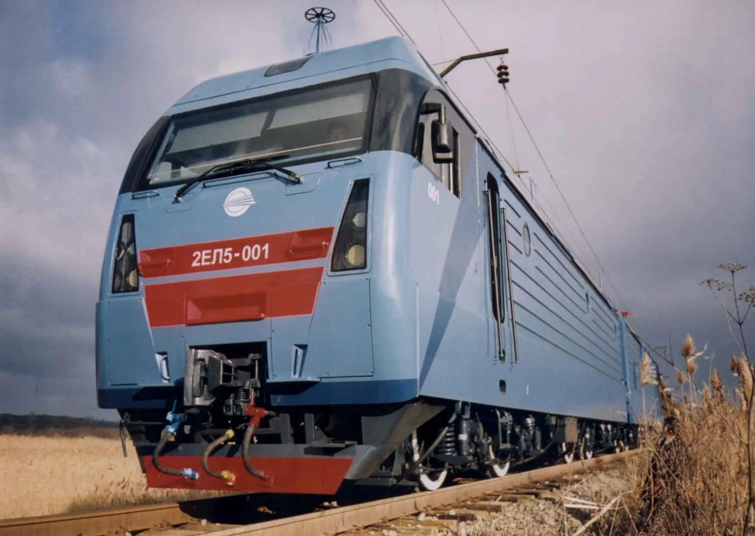 Электровоз 2ЕЛ5 Внешний вид