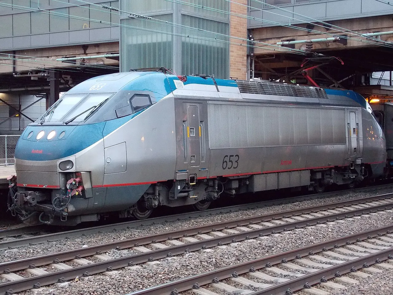 Amtrak 653 (14117447409)