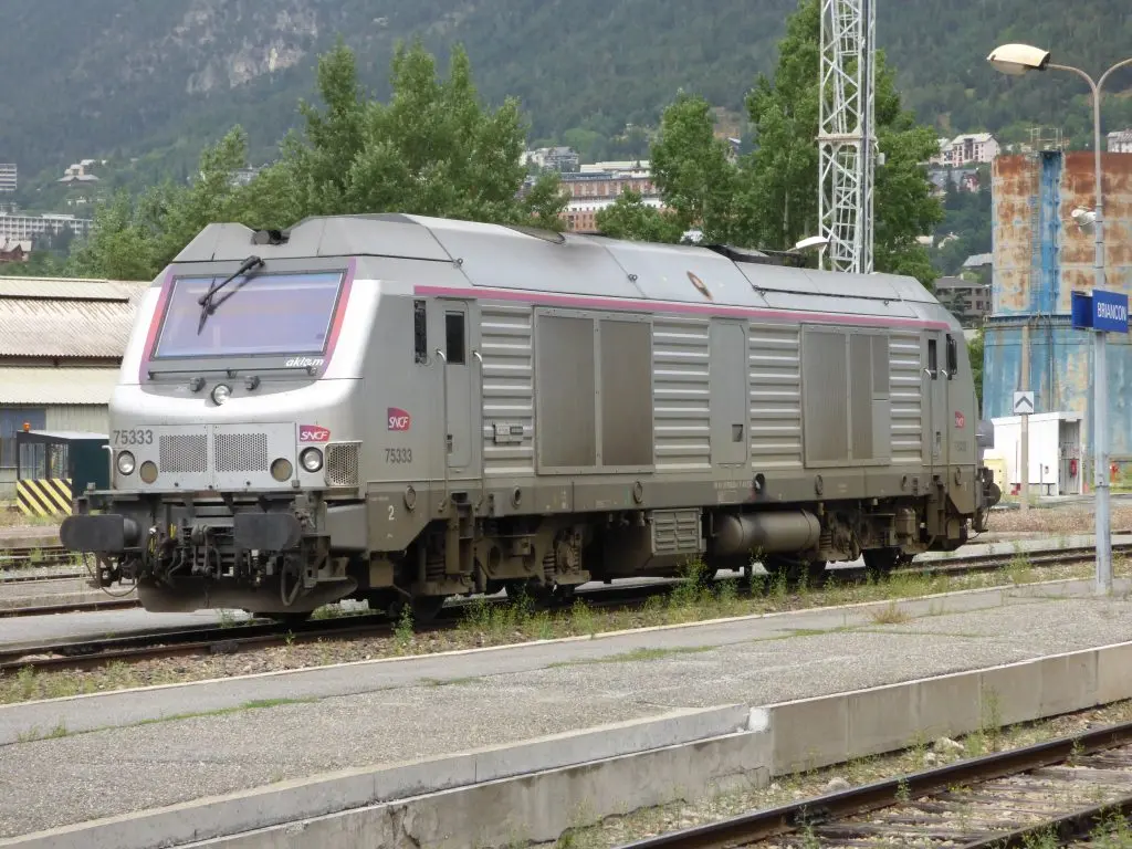 BB 75333 en livrée "Carmillon"